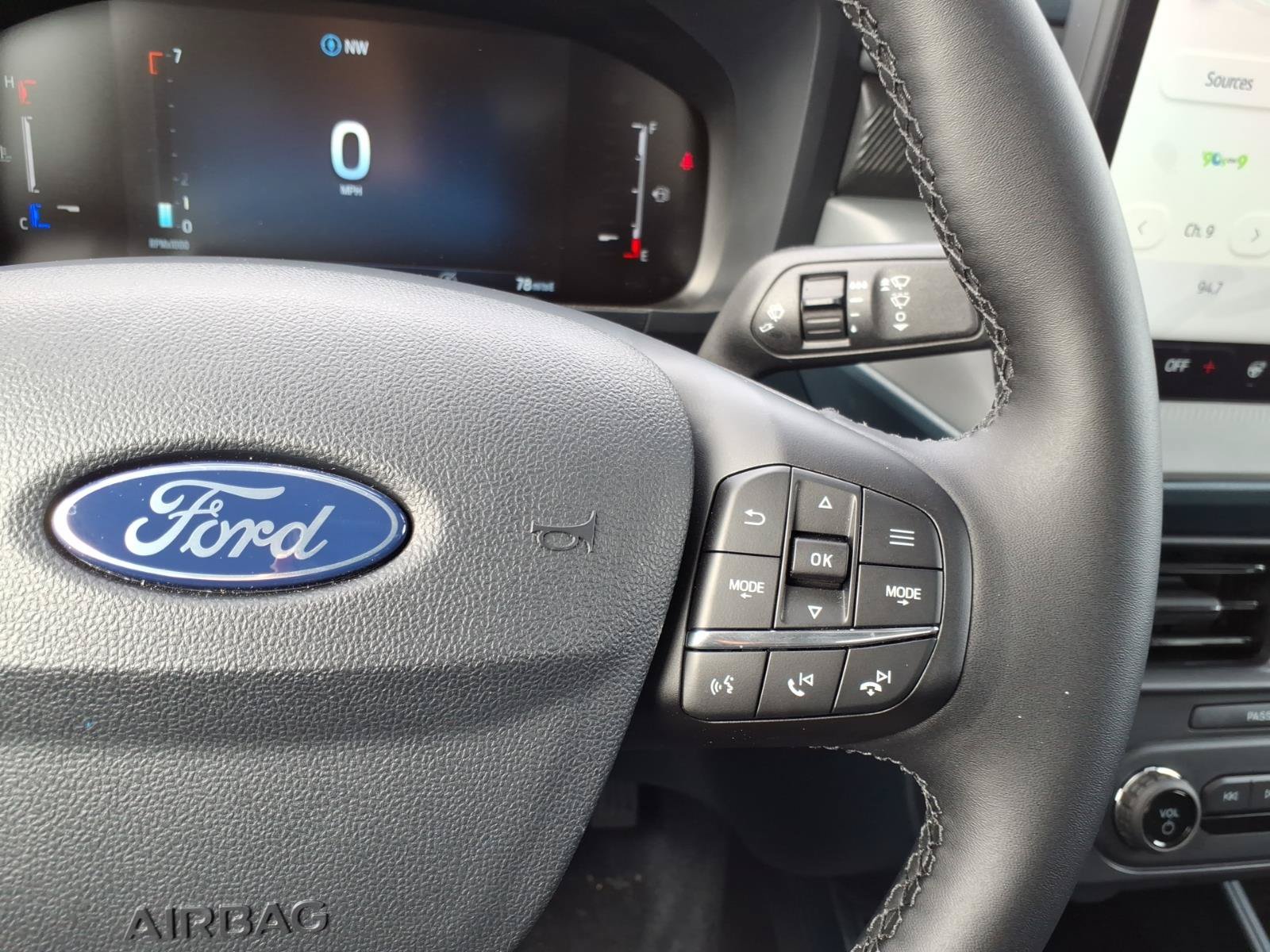 Used 2025 Ford Maverick XLT w/ XLT Luxury Package AWD/4WD image 19