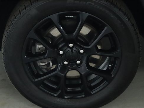 Used 2023 Jeep Compass Altitude image 37