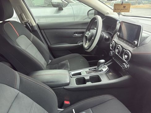 Used 2023 Nissan Sentra SR w/ Electronics Package image 14