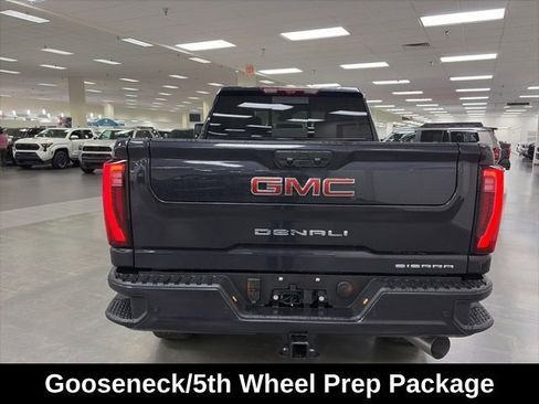 Used 2026 GMC Sierra 2500 Denali w/ Technology Package AWD/4WD image 6
