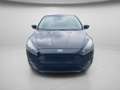 Used 2017 Ford Focus SE image 3