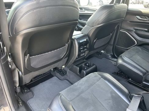 Used 2021 Jeep Grand Cherokee L Laredo RWD image 13