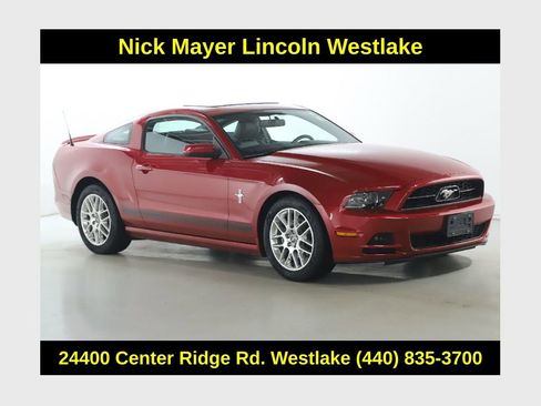 Used 2013 Ford Mustang Premium image 1