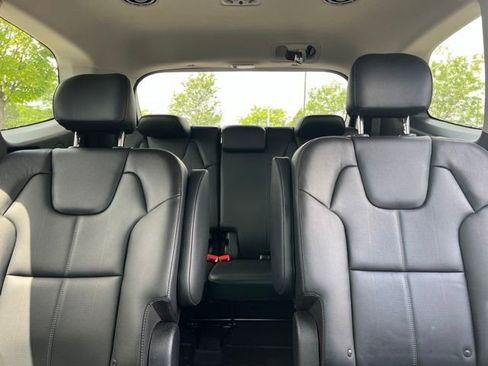 Certified 2024 Kia Telluride EX w/ EX Captain's Chair Package AWD/4WD image 34