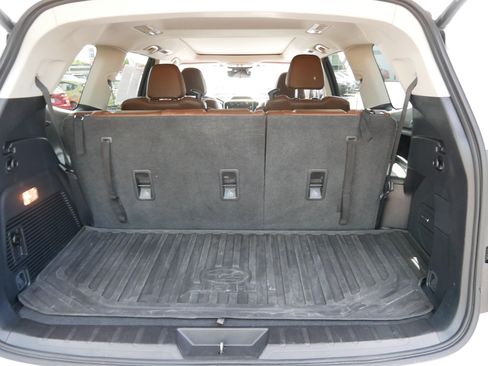 Used 2023 Subaru Ascent Touring AWD/4WD image 18