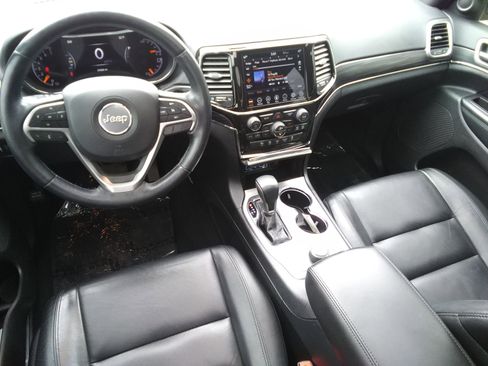 Used 2021 Jeep Grand Cherokee Limited AWD/4WD image 15