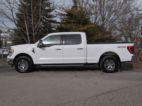 Certified 2021 Ford F150 XLT w/ Equipment Group 302A High image 16