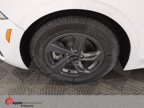 Used 2021 Kia K5 LX image 41