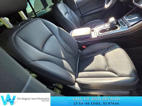 Used 2021 Audi Q8 Premium Plus AWD/4WD image 21