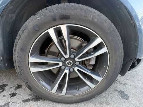 Used 2021 Volvo XC60 T5 Momentum w/ Protection Package AWD/4WD image 37