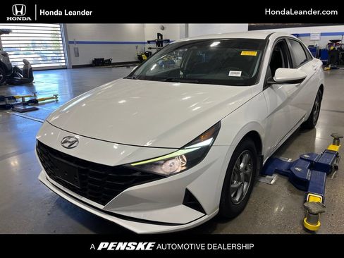Used 2023 Hyundai Elantra SE FWD image 1