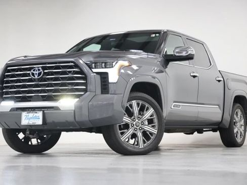 Used 2023 Toyota Tundra Capstone AWD/4WD image 9