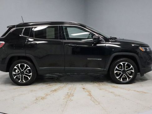 Used 2023 Jeep Compass Limited AWD/4WD image 11