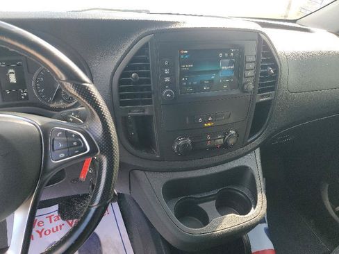 Used 2023 Mercedes-Benz Metris image 14