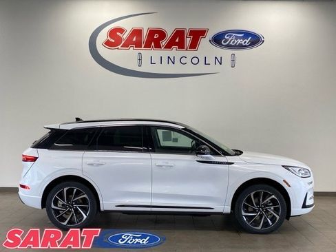 New 2025 Lincoln Corsair Grand Touring w/ Equipment Group 301A image 1