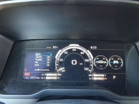 Used 2025 Toyota Tundra Limited image 25