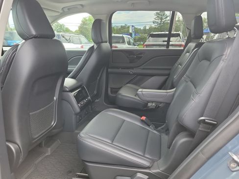 Used 2025 Lincoln Aviator AWD image 22