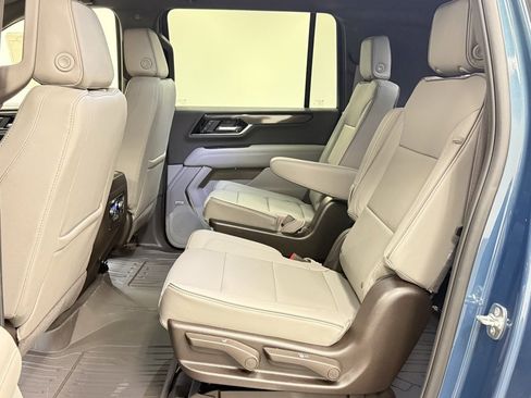 New 2026 GMC Yukon XL Elevation w/ LPO, Floor Liner Package image 22