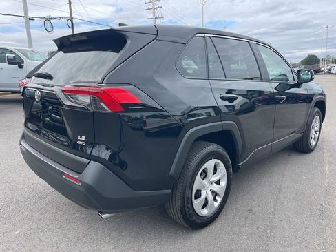 Used 2025 Toyota RAV4 LE image 4