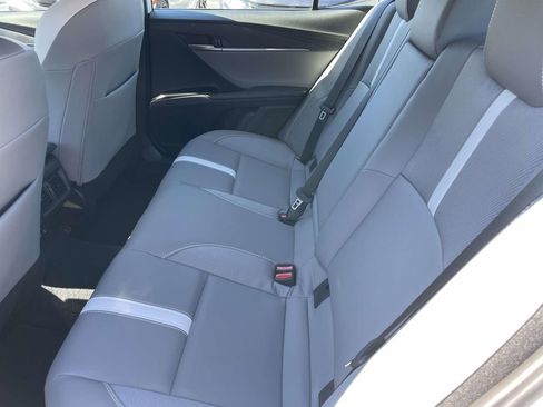 Used 2025 Toyota Camry SE w/ Multimedia Upgrade Package image 23