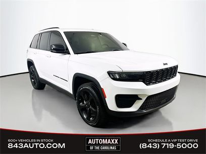 Used 2023 Jeep Grand Cherokee Altitude
