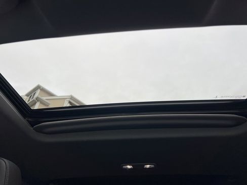 Used 2022 GMC Sierra 1500 SLT w/ SLT Premium Plus Package image 21