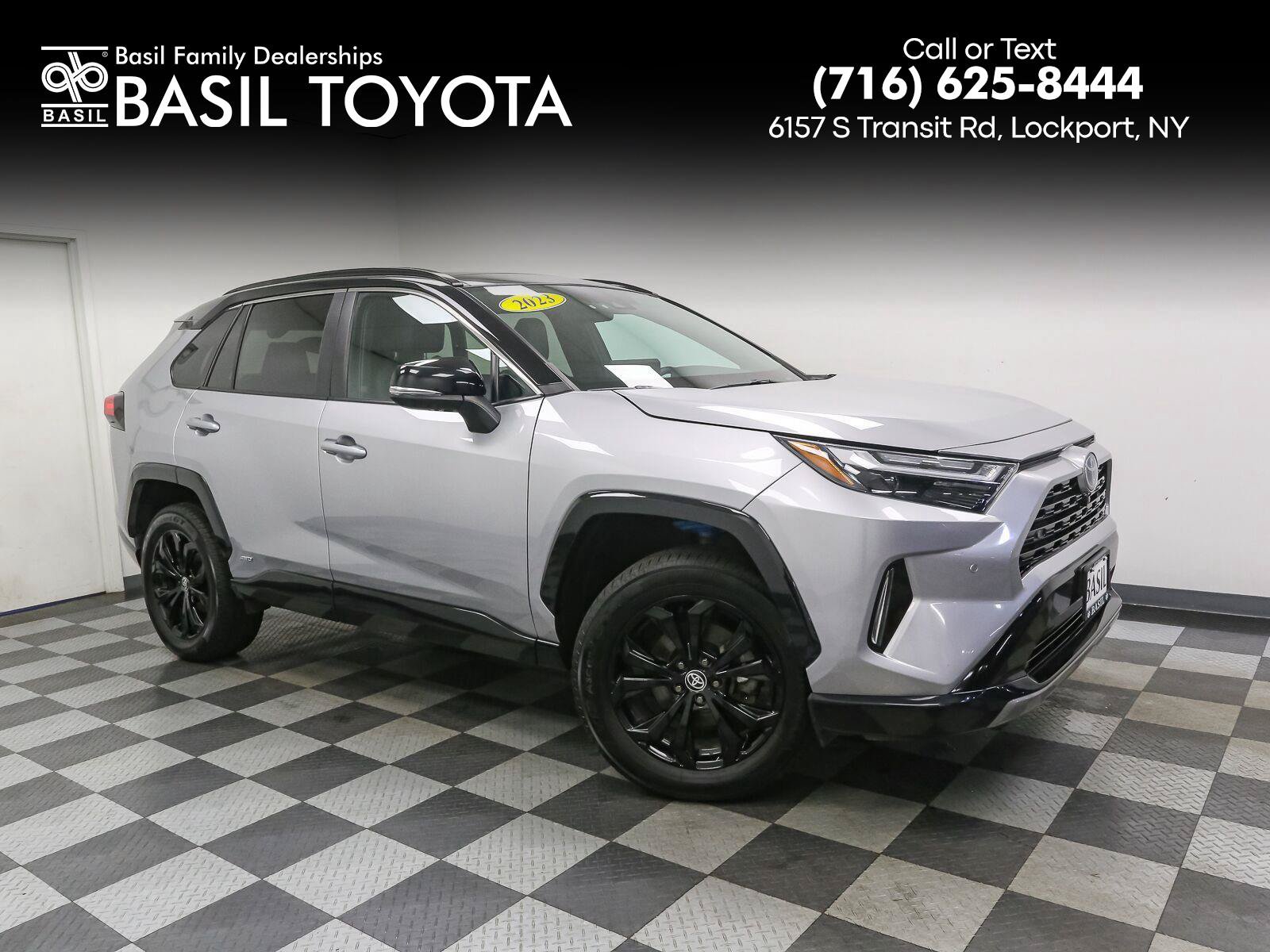 Used 2023 Toyota RAV4 XSE AWD/4WD image 1
