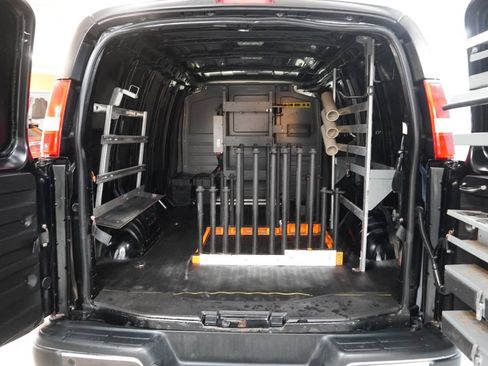 Used 2019 Chevrolet Express 2500 w/ Driver Convenience Package RWD image 8