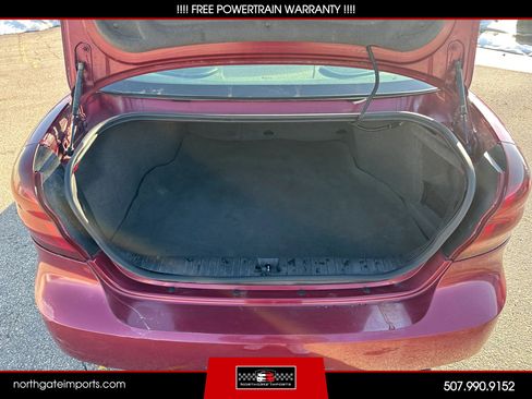 Used 2005 Pontiac Grand Prix w/ Drivers Package image 17