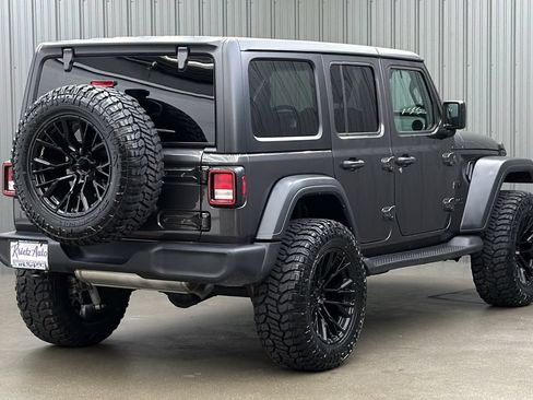 Used 2024 Jeep Wrangler Unlimited Sport AWD/4WD image 5