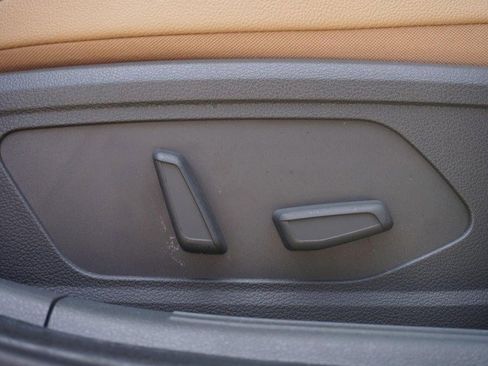 Used 2025 Hyundai Sonata Limited FWD image 30