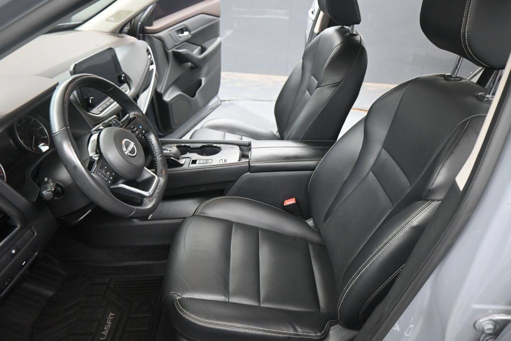 Used 2022 Nissan Rogue SL w/ SL Premium Package FWD image 9
