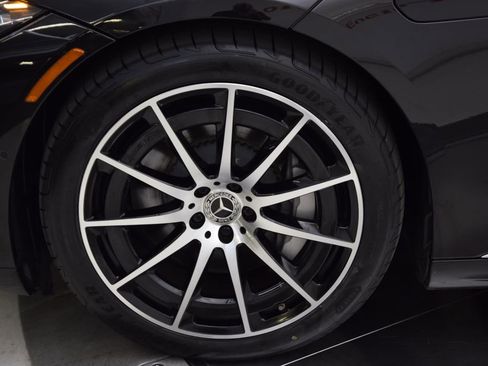 Used 2023 Mercedes-Benz EQS 580 4MATIC Sedan image 12