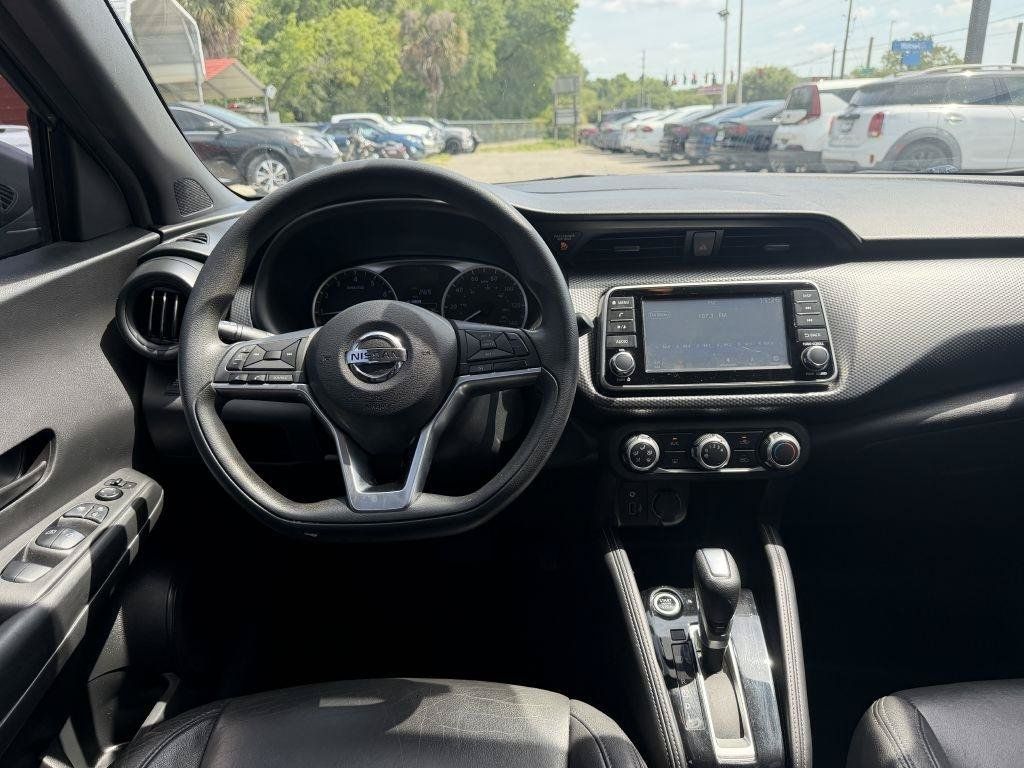 Used 2019 Nissan Kicks S FWD image 13