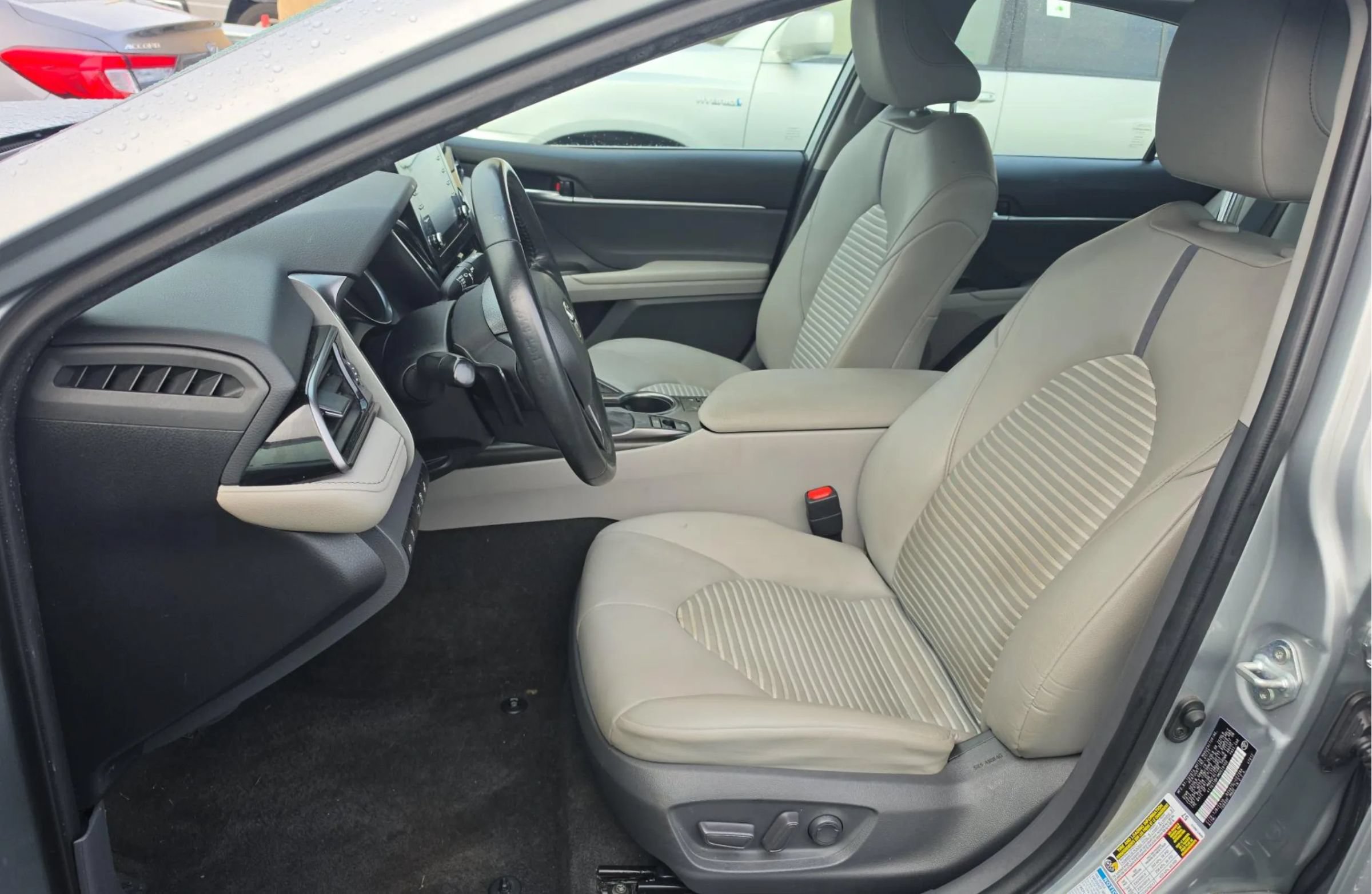 Used 2021 Toyota Camry SE w/ Cold Weather Package AWD/4WD image 11