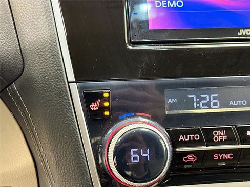 Used 2018 Subaru Outback 3.6R Limited image 20