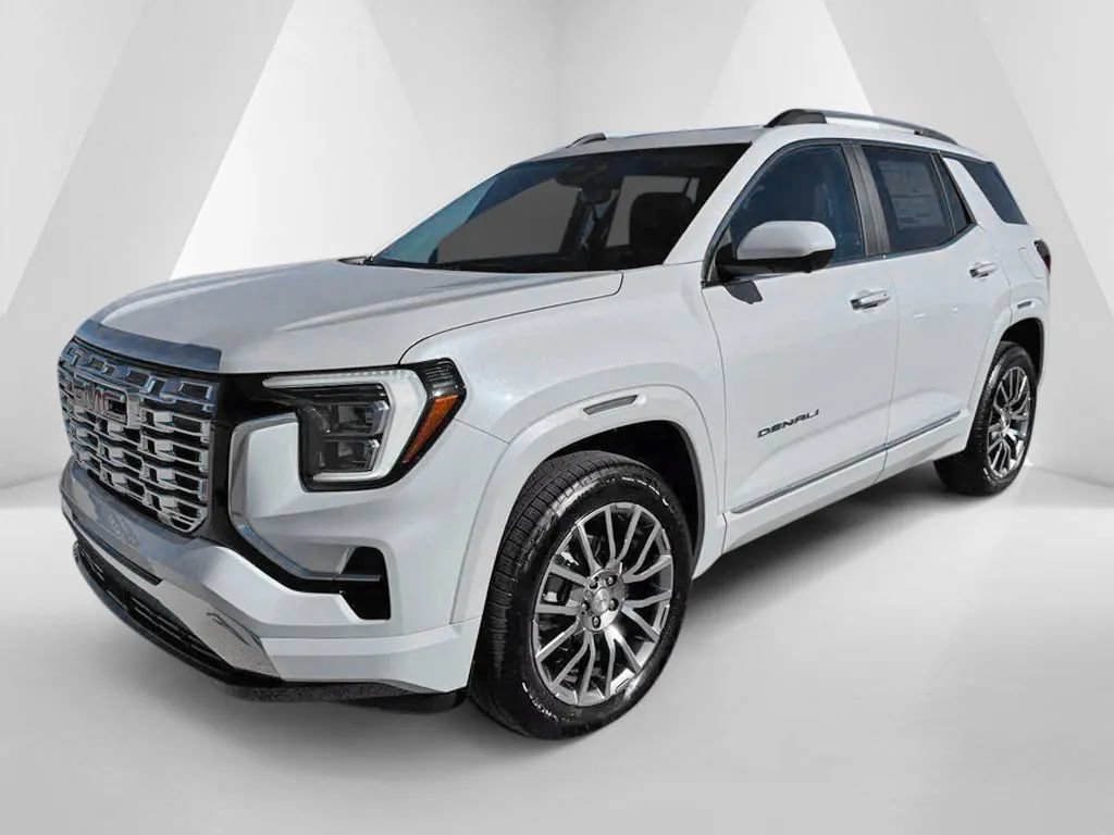 New 2027 GMC Terrain Denali w/ LPO, Floor Liner Package AWD/4WD image 3