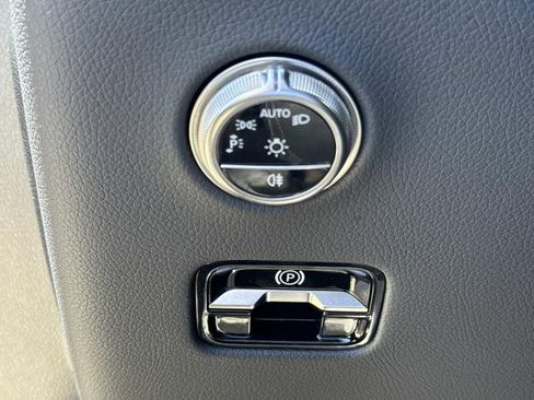 Used 2026 Mercedes-Benz GLC 300 image 21