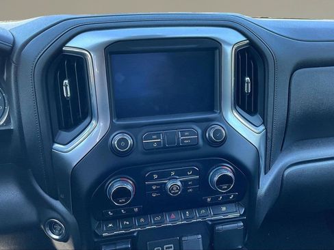 Used 2021 Chevrolet Silverado 1500 LTZ w/ LTZ Premium Package AWD/4WD image 10