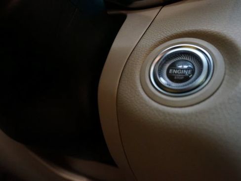 Used 2022 Mercedes-Benz GLC 300 4MATIC image 26
