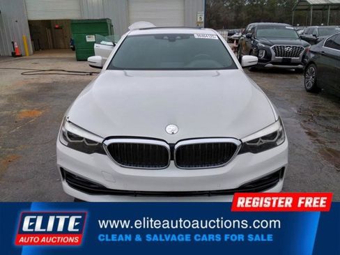 Used 2018 BMW 530i w/ Premium Package image 9