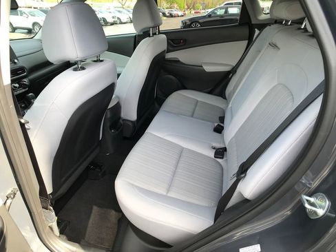 Used 2023 Hyundai Kona SEL AWD/4WD image 11