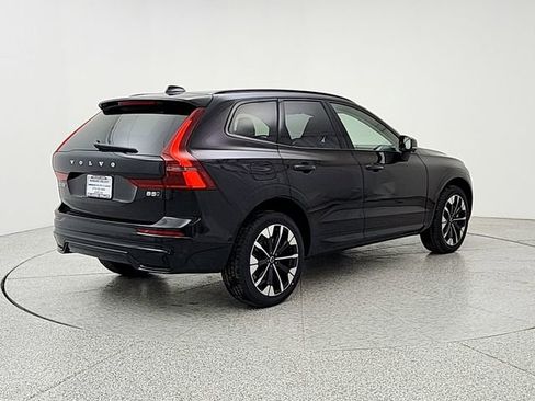 New 2026 Volvo XC60 B5 Plus w/ Climate Package image 5