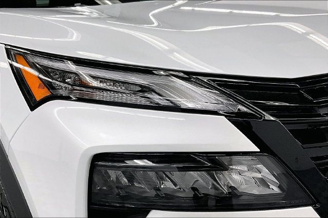 New 2026 Nissan Rogue Dark Armor AWD/4WD image 15