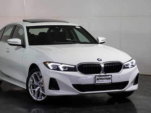 Used 2025 BMW 330i xDrive Sedan AWD/4WD image 6