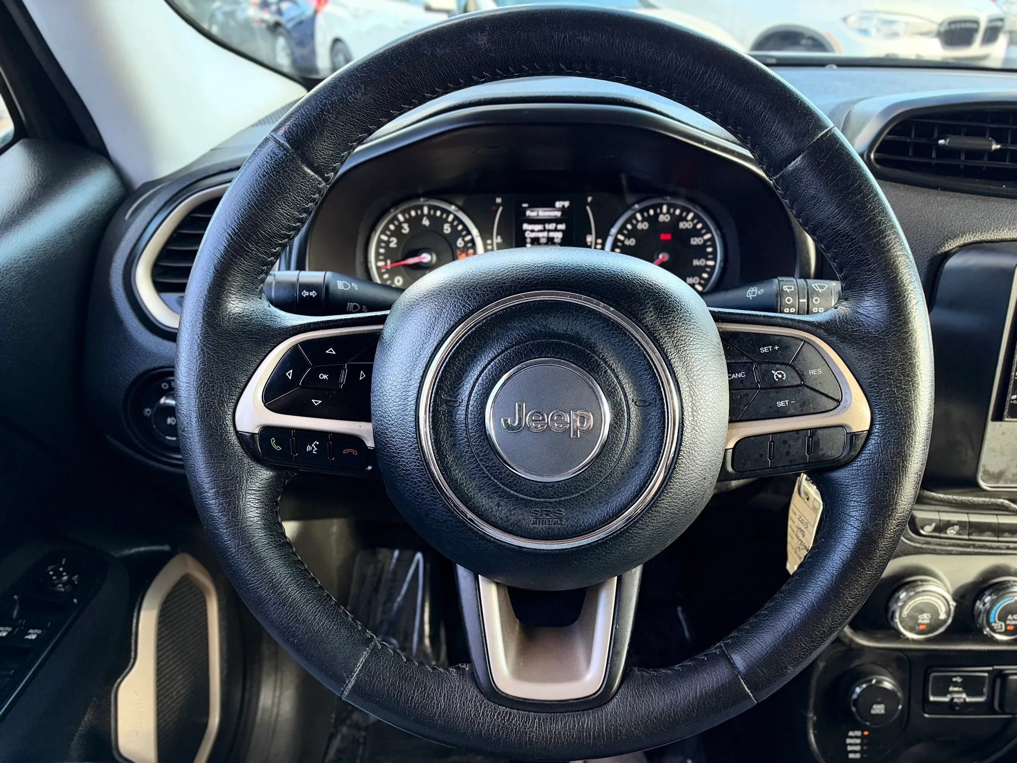 Used 2015 Jeep Renegade Latitude w/ Cold Weather Group II AWD/4WD image 26