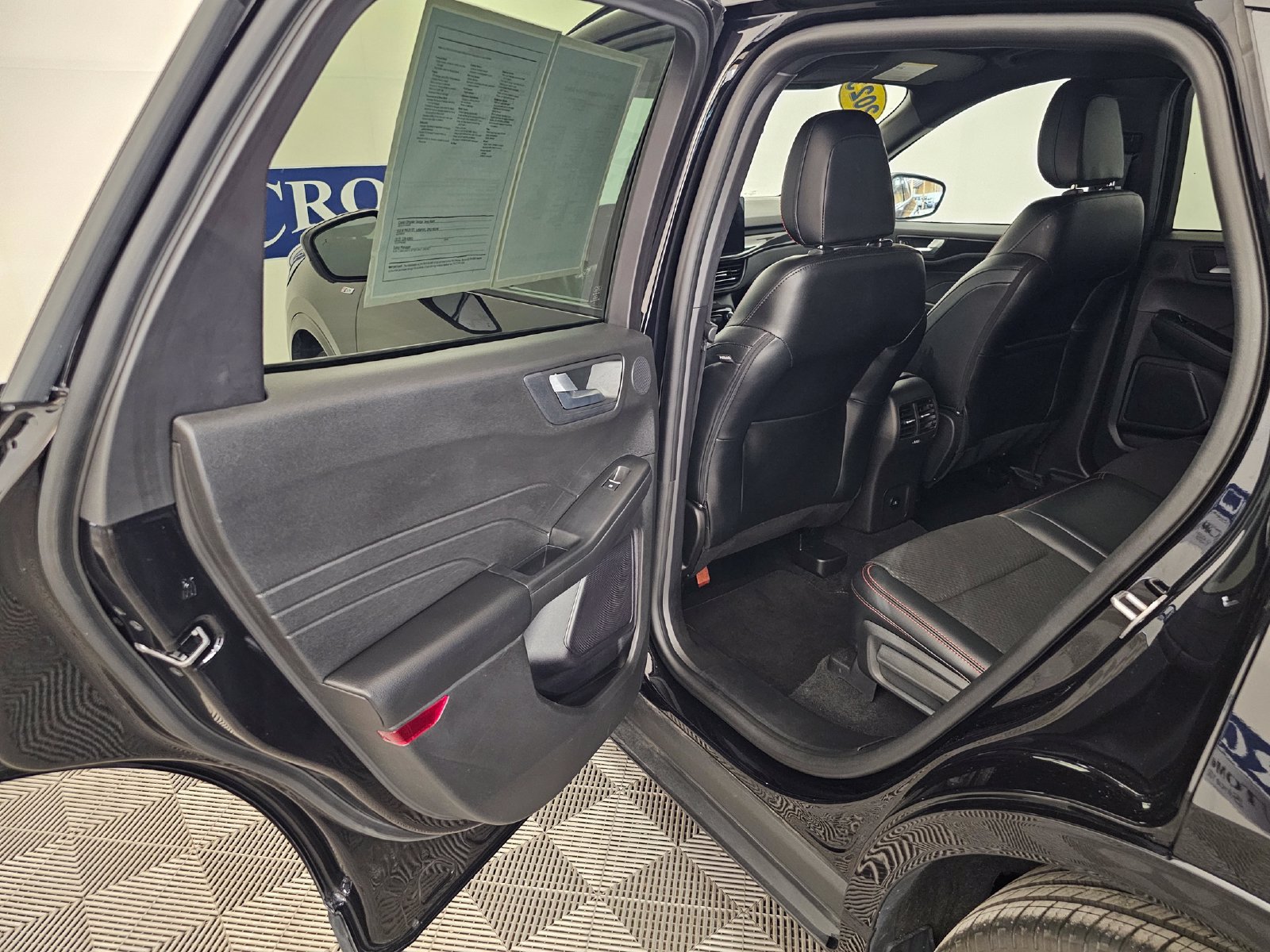 Used 2023 Ford Escape ST-Line Select w/ Tech Pack #2 AWD/4WD image 19
