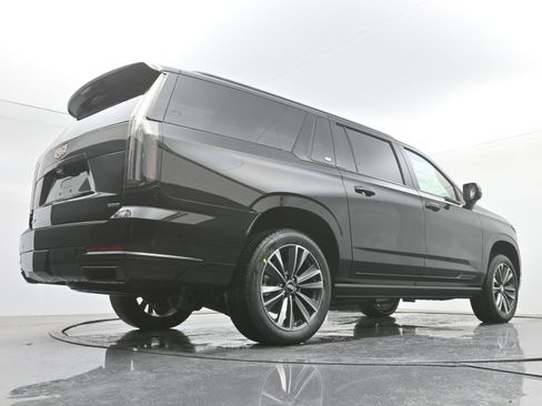 New 2026 Cadillac Escalade ESV Sport w/ Touring Package image 19