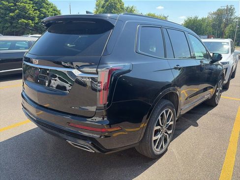 Used 2024 Cadillac XT6 Sport AWD/4WD image 6