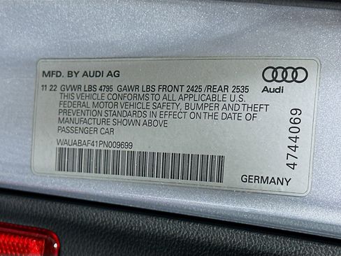 Used 2023 Audi A4 2.0T Premium w/ Convenience Package image 12